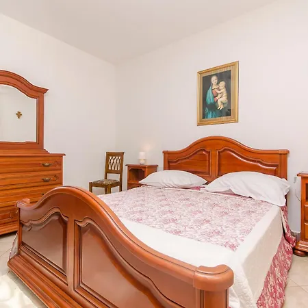 Marija Apartman Zečevo